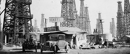 Old photograph of the Oil Bomb in North Dakota, early 1900s